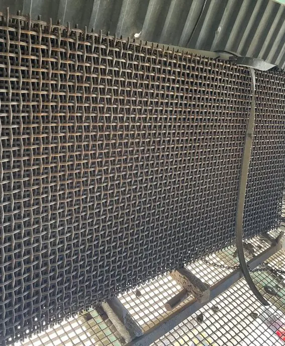 Woven wire mesh
