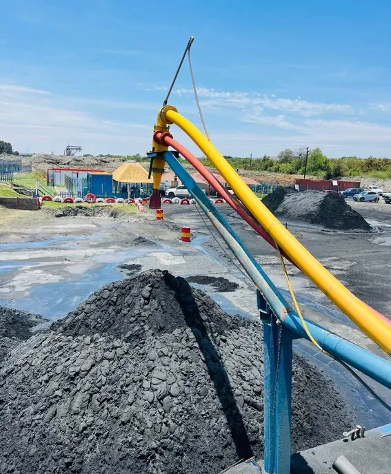 Slurry feed lines