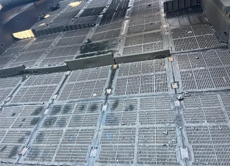 Screen deck panels